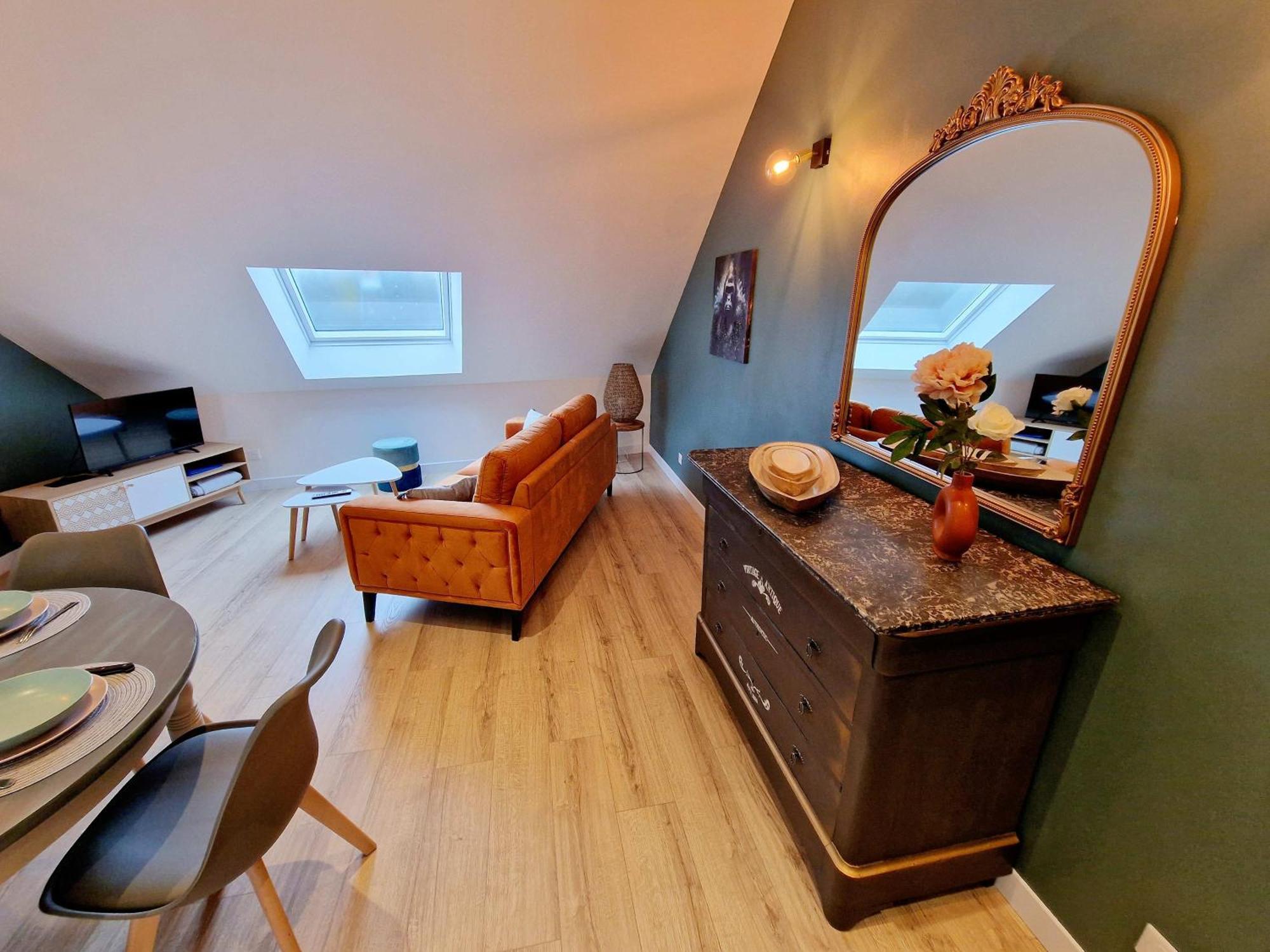 Le Colombier Apartment Laon Bagian luar foto