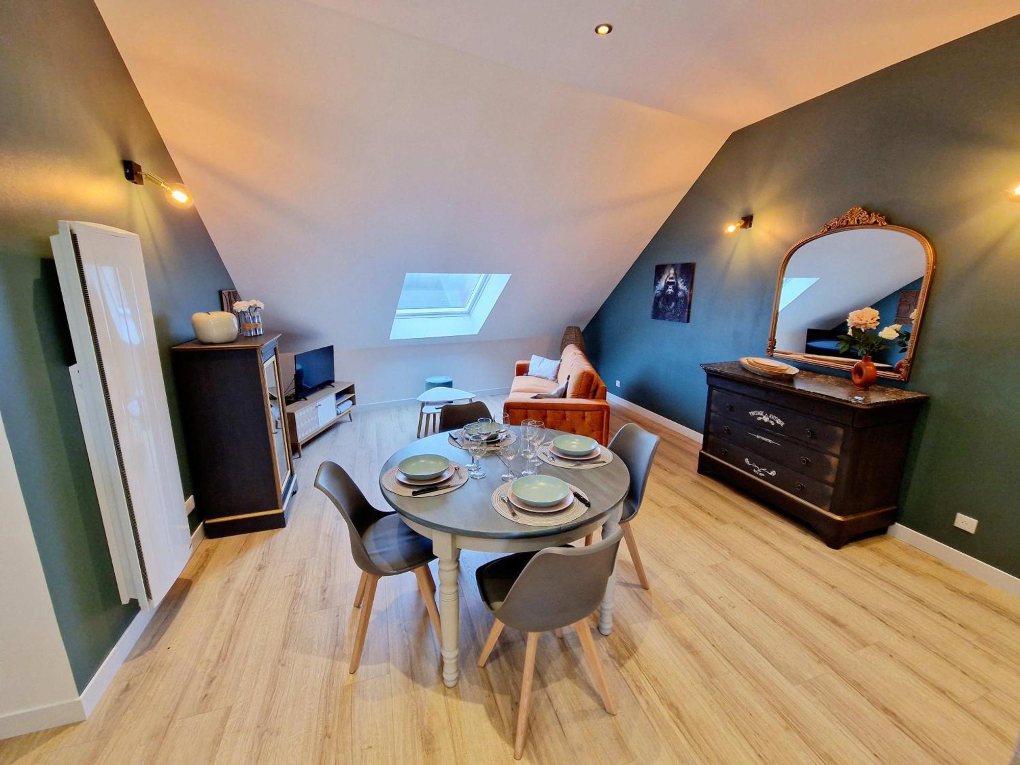 Le Colombier Apartment Laon Bagian luar foto