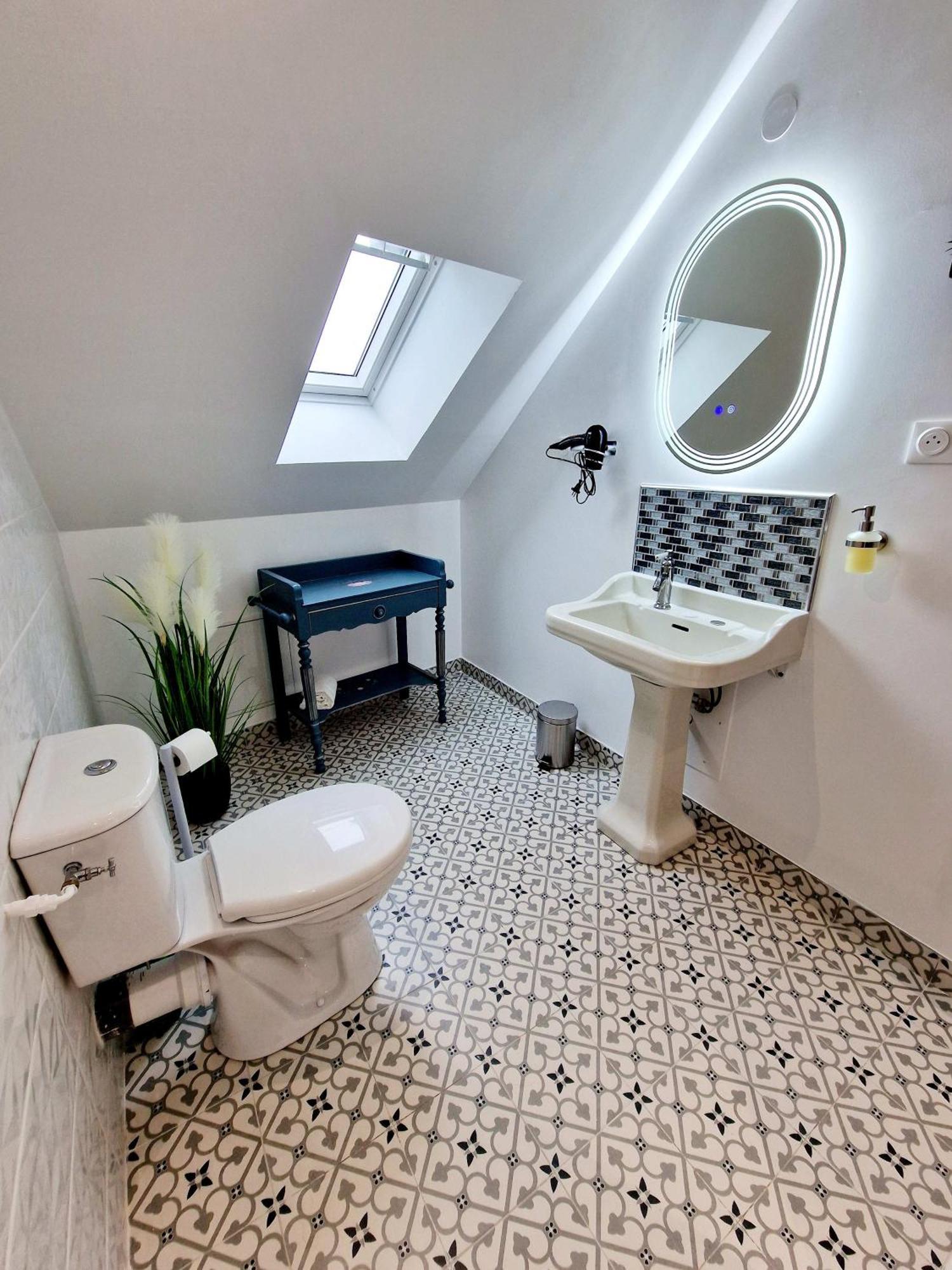 Le Colombier Apartment Laon Bagian luar foto